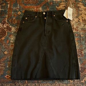 NWT H&M Distressed Denim Skirt